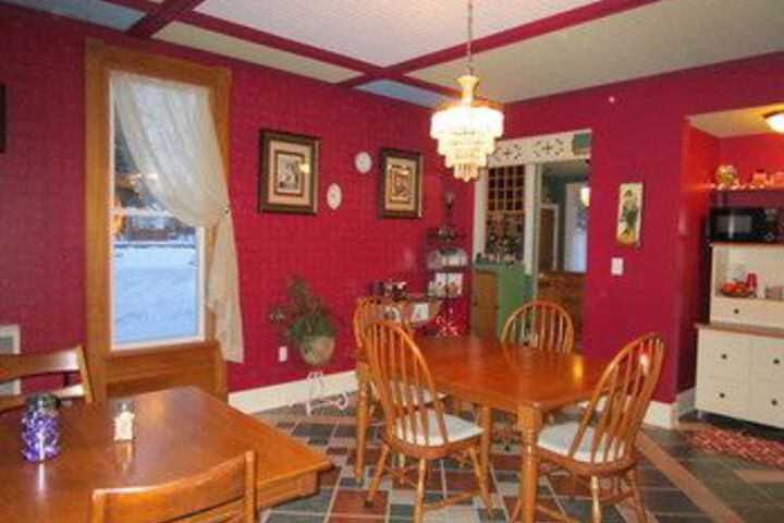 Pillow and Pantry B & B