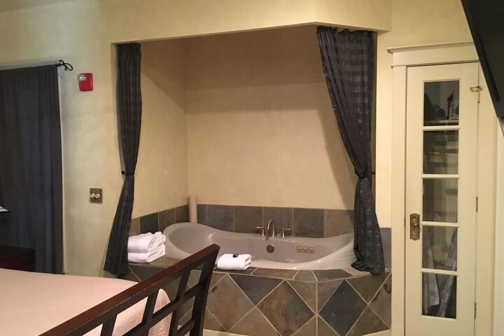 Far View - a Bed & Breakfast Estate