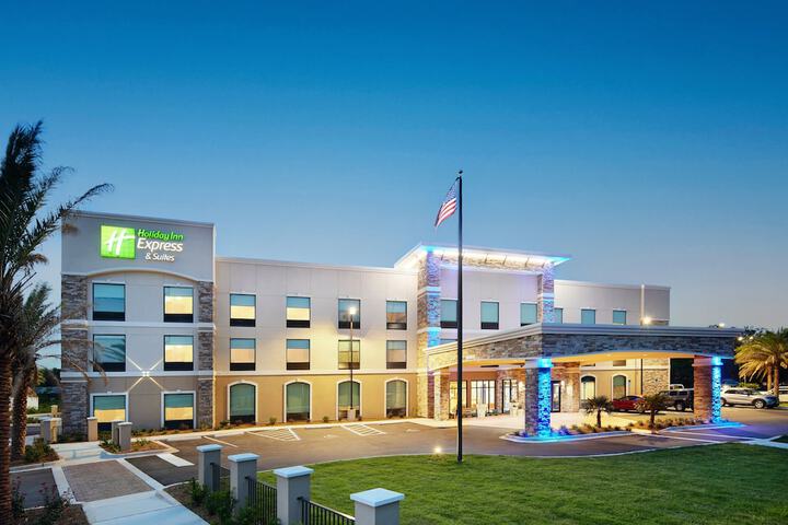 Hotel 2 of 34