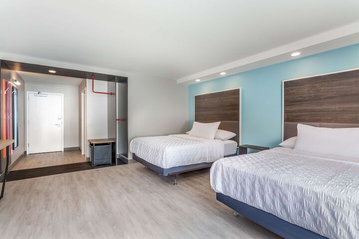 Room 14 of 36