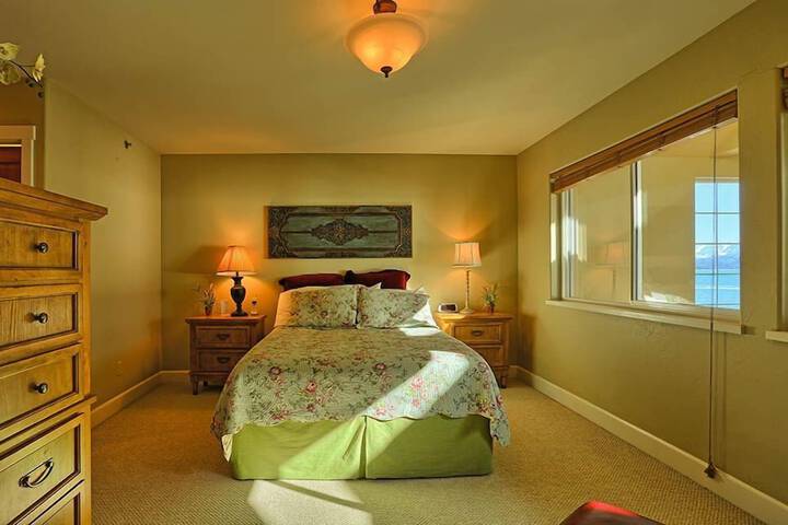 Room 100 of 183