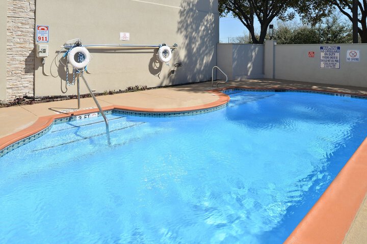Pool 15 of 54