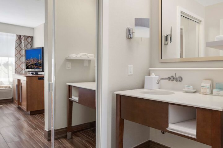 Room 20 of 47