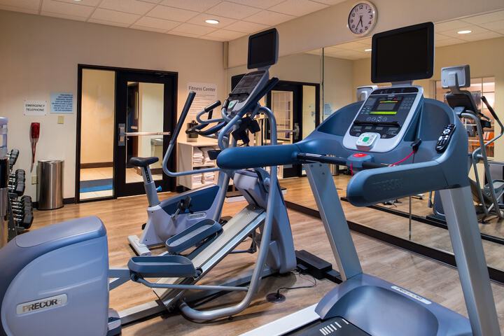 Holiday Inn Express Hotel & Suites Pittsburg by IHG