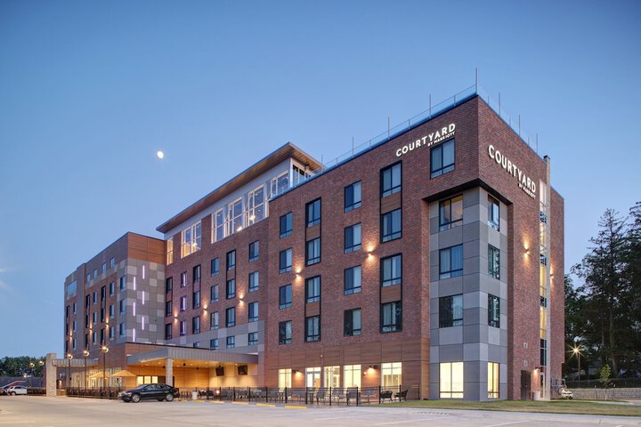 Hotel 4 of 68