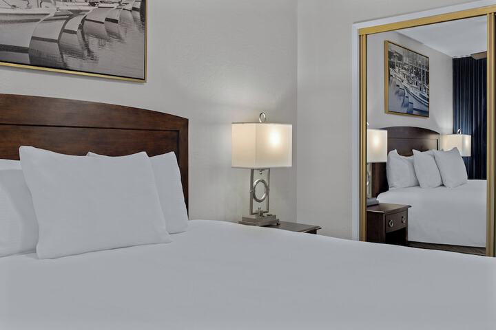 Room 15 of 23
