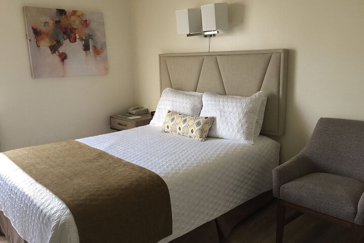 Room 14 of 32