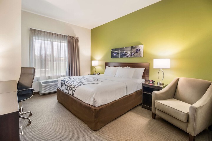 Room 15 of 38