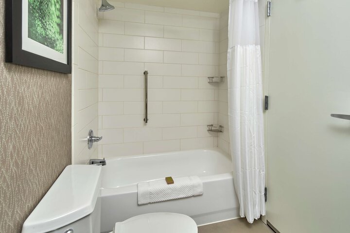 Room 12 of 51