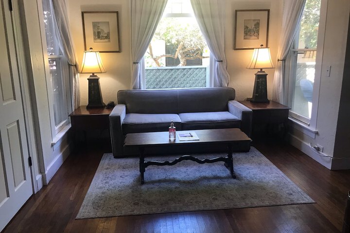 Room 28 of 35