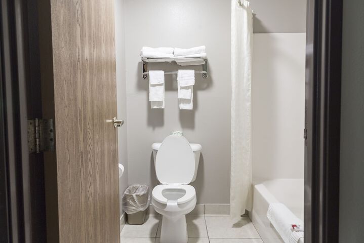 Room 18 of 37