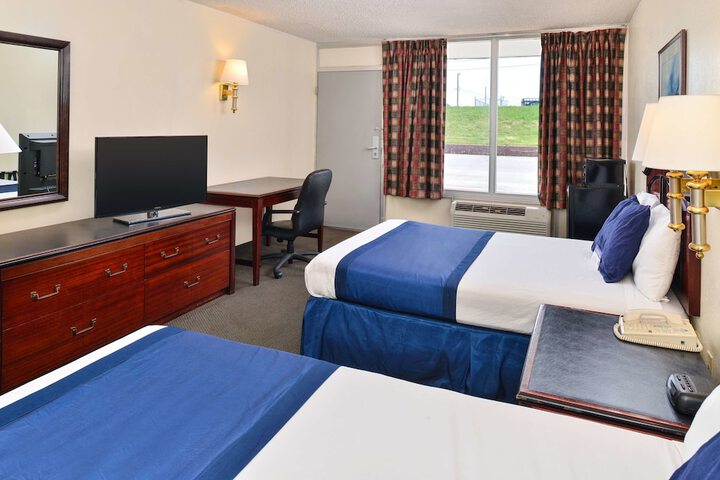 Room 9 of 22