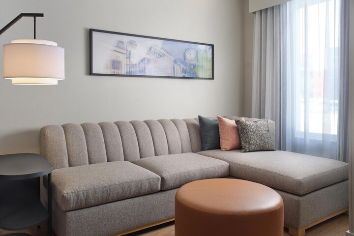 Hyatt House Schenectady / Mohawk Harbor
