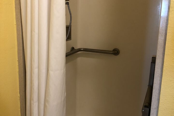 Room 19 of 52