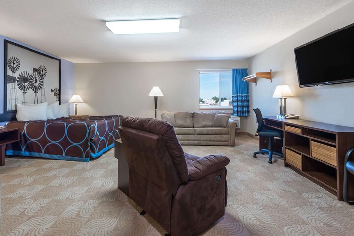 Room 7 of 14