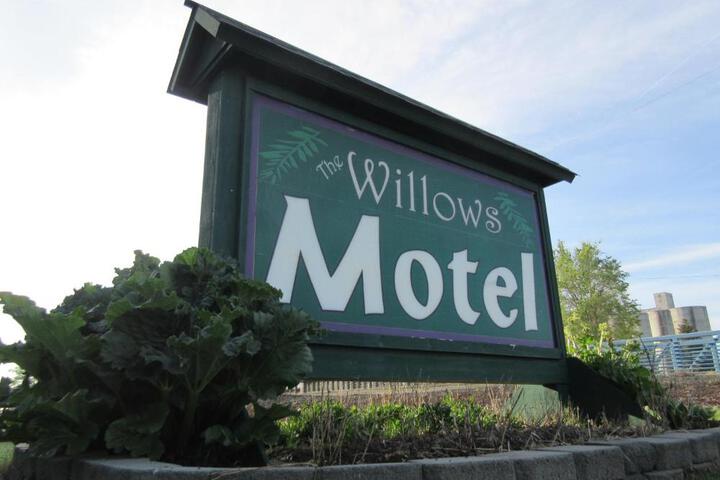 The Willows Motel