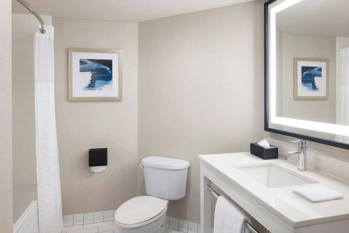 Four Points by Sheraton Halifax