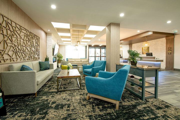 Hotel Interior 9 of 34