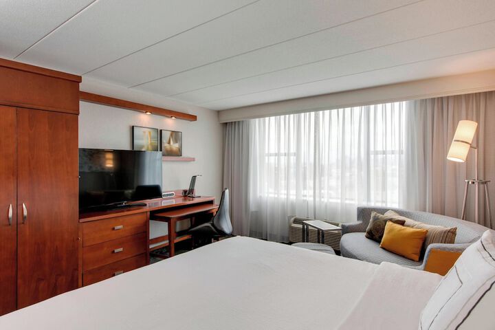 Room 26 of 54