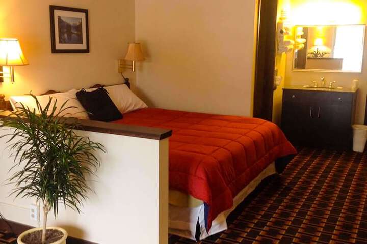 Room 40 of 79