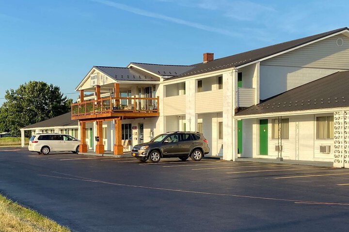 Hotel 4 of 38