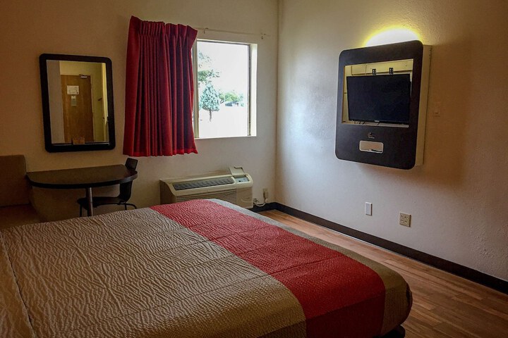 Motel 6 Woodway TX