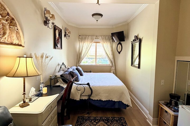 Ocean Breeze B & B