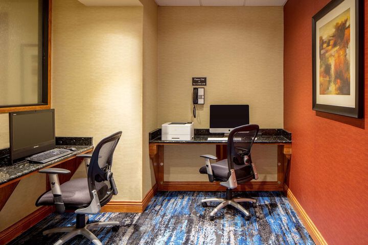 Business Center 34 of 34