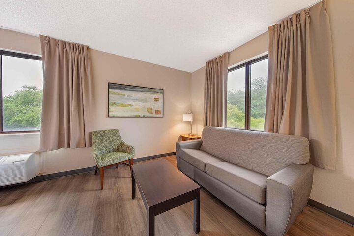 Extended Stay America Suites Ft. Lauderdale Cyp Crk NW 6th Wy