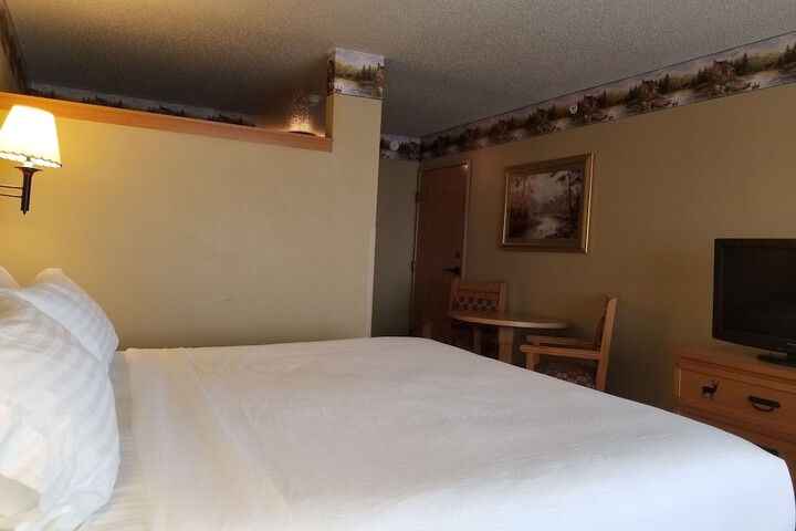 Room 8 of 47