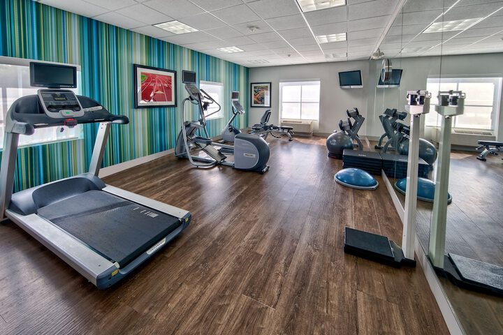 Holiday Inn Express Hotel & Suites Cookeville by IHG