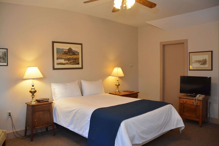Room 44 of 87