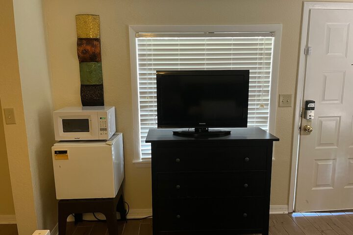 Mar Bay Motel & Suites