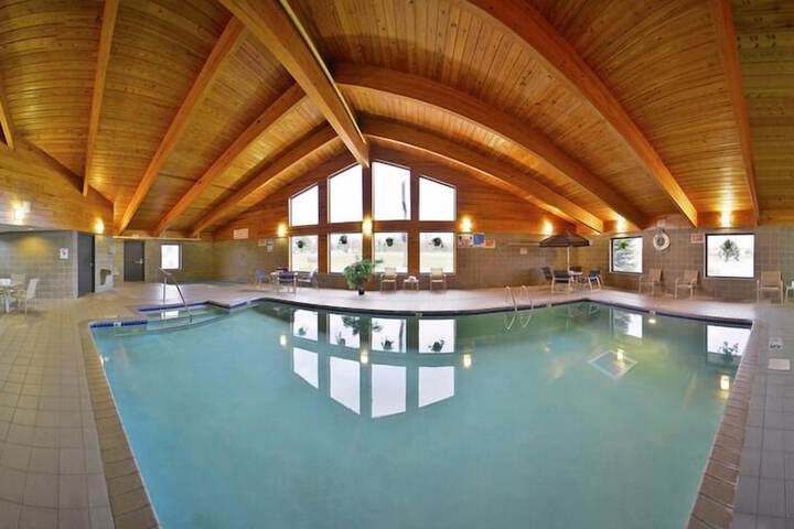 Pool 12 of 64