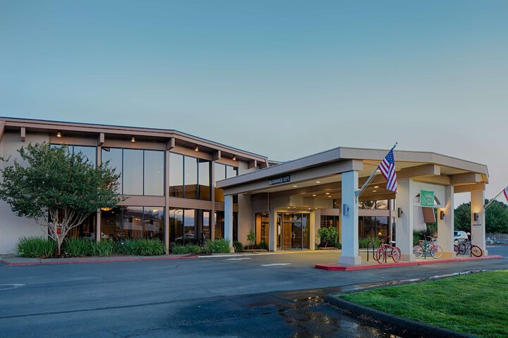 Hotel 7 of 59