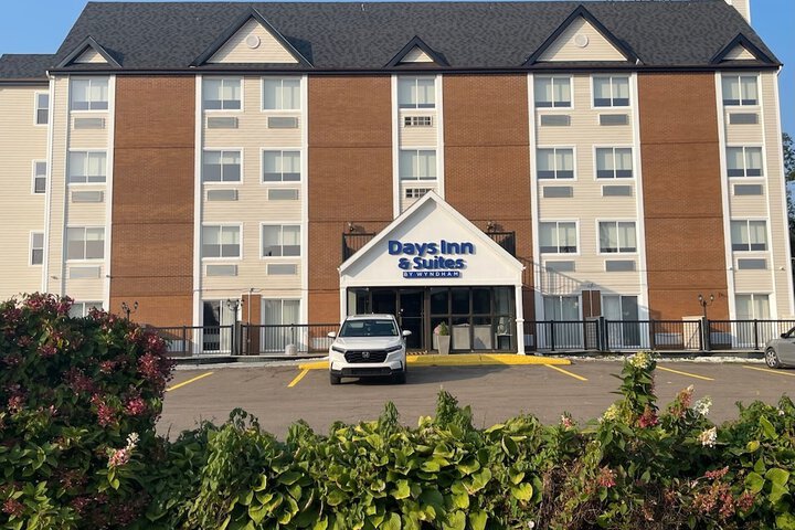 Days Inn & Suites by Wyndham Summerside