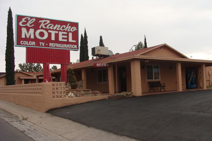 El Rancho Motel