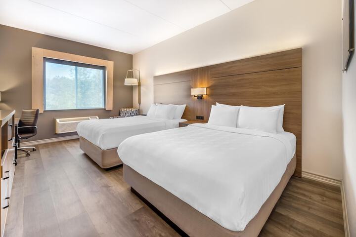 Best Western Plus 1000 Islands Hotel & Suites