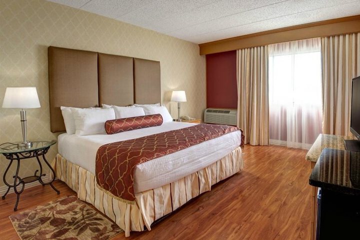 Ramada by Wyndham Toms River