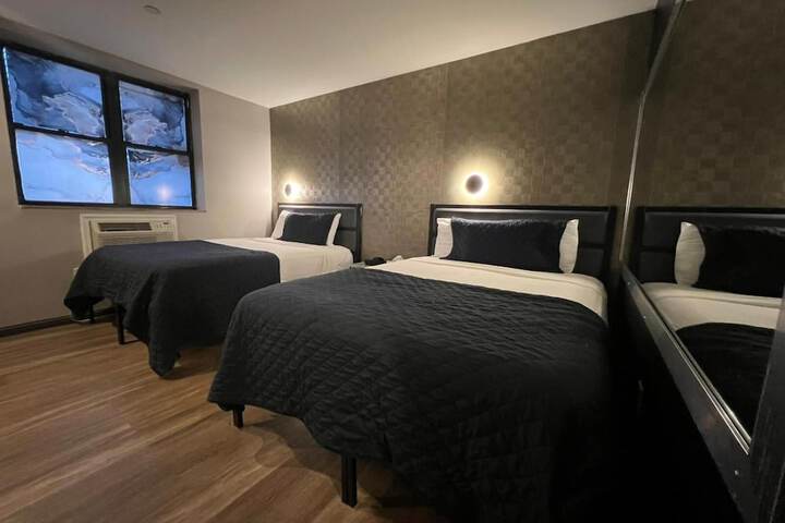 Room 15 of 27