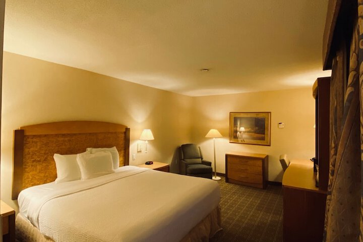 Room 19 of 39