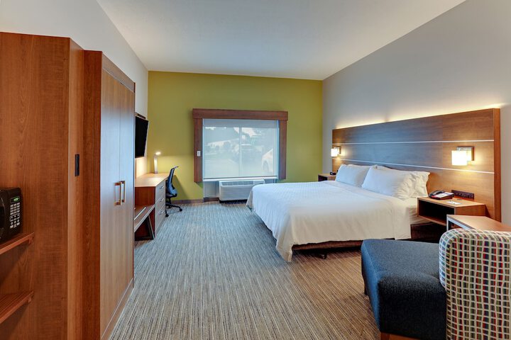 Room 18 of 52