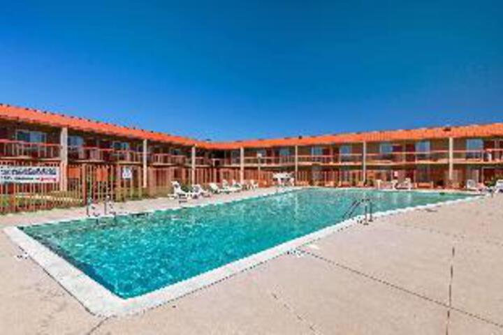 Pool 5 of 23