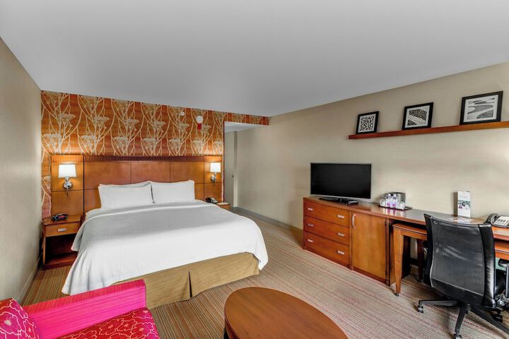 Room 16 of 33