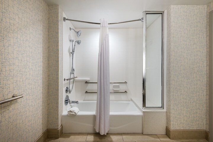 Holiday Inn Express & Suites Florence I-95 & I-20 Civic Center by IHG