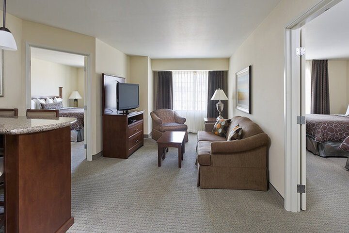 Suite 345 of 826
