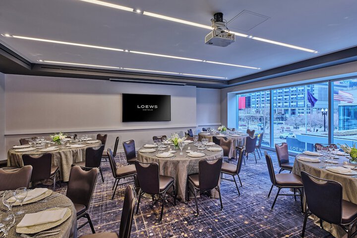 Loews Chicago Hotel