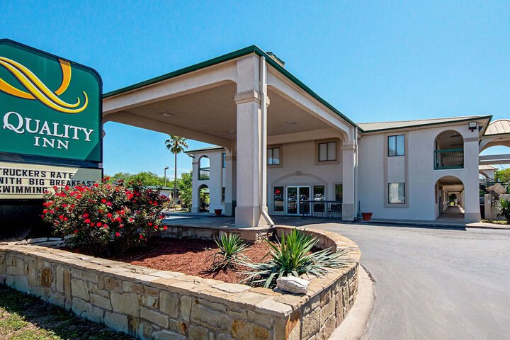 Hotel 3 of 40
