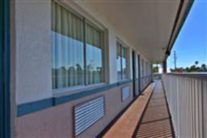 Super 8 by Wyndham Kissimmee