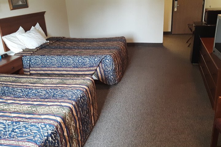 Room 15 of 36